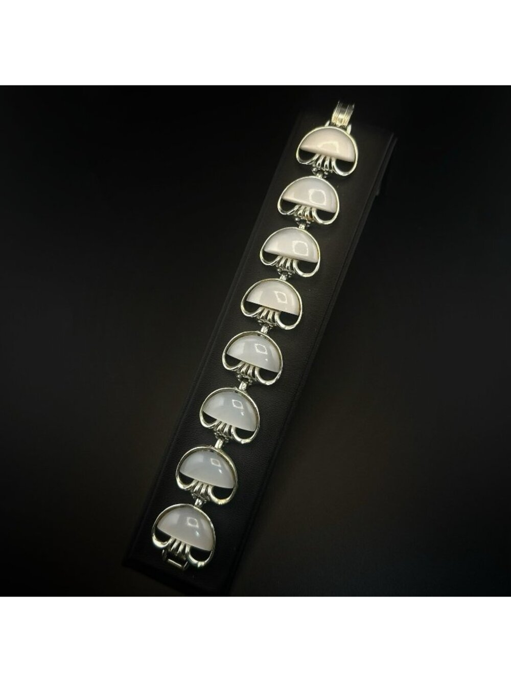 Vintage Coro Bracelet Moonglow Cat Eye Lucite Panel Pearlized Silver Tone MCM